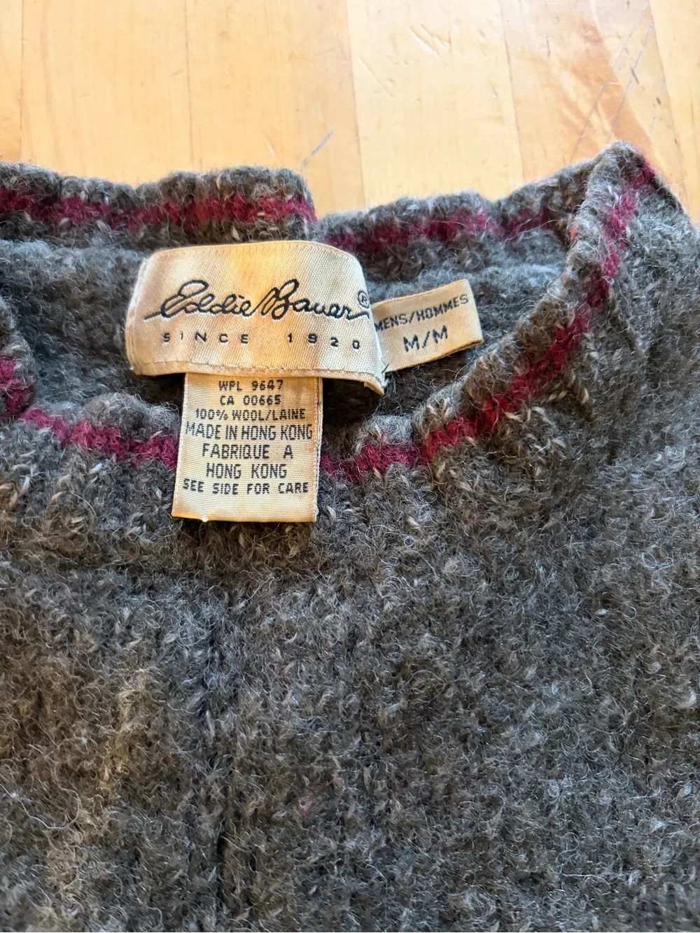 Men's Dark Green Vintage Wool Crewneck Sweater with Subtle Contrast Trim - Picture 2 of 3